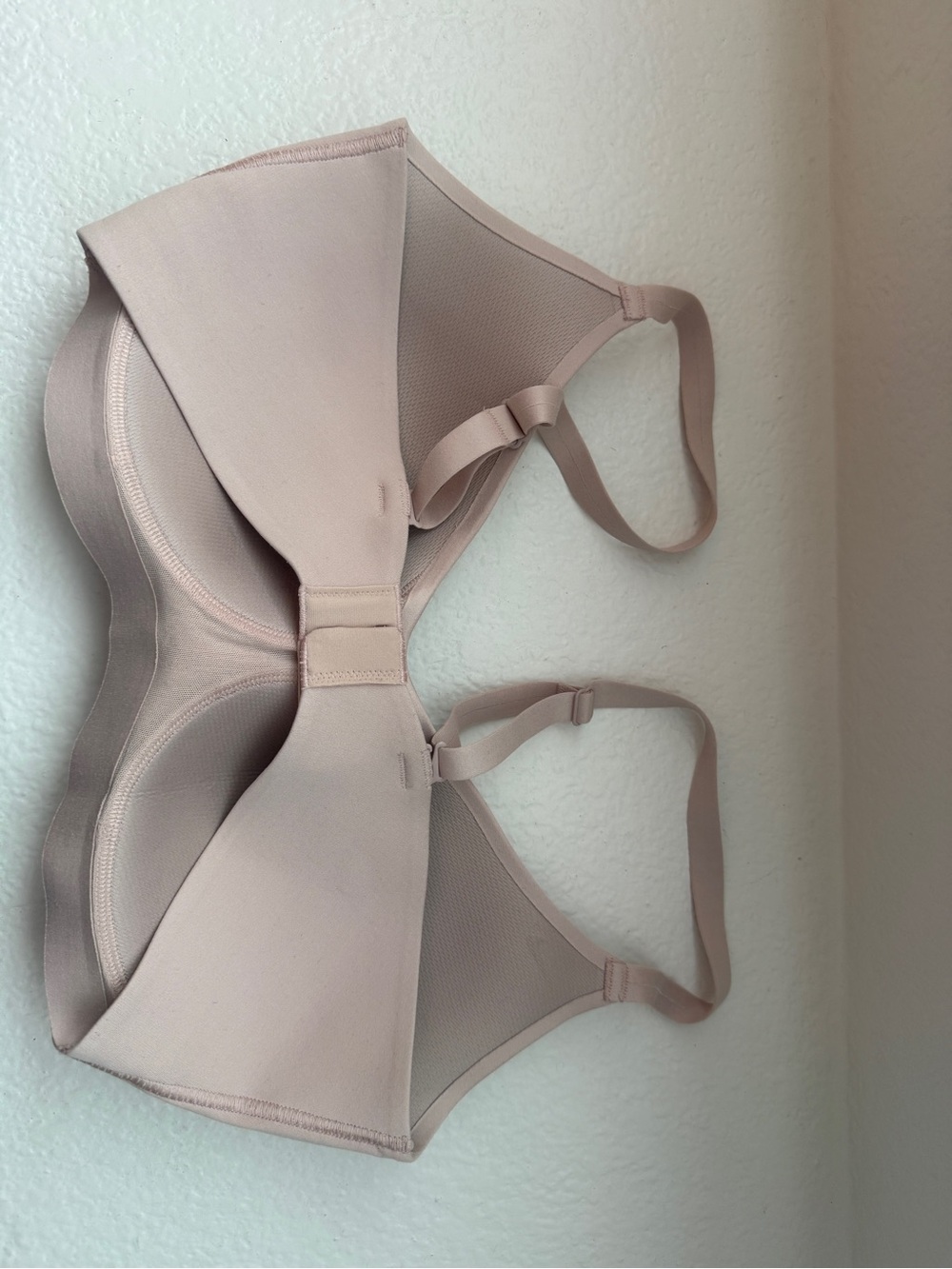 Nike Alate Minimalist Light-Support Padded Convertible Sports Bra - Picture 4 of 5